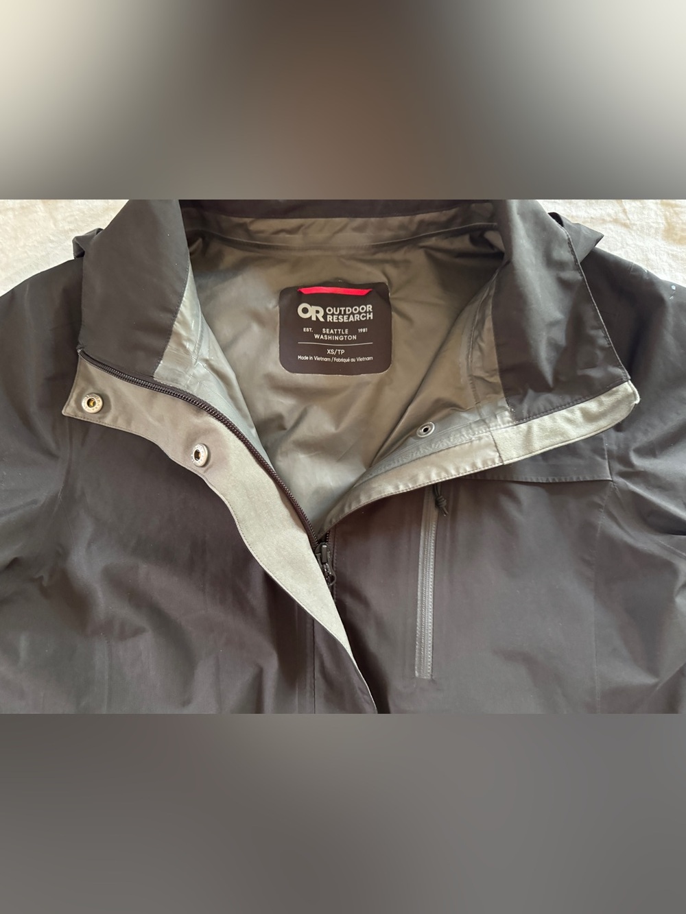 Outdoor Research Women’s Aspire Trench Rain Jacket - Black XS - Picture 8 of 16